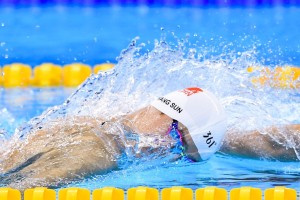 开云网页-瓜迪奥拉继续推动年轻球员在高水平比赛中积累经验，瓜迪奥拉是不是顶级球员